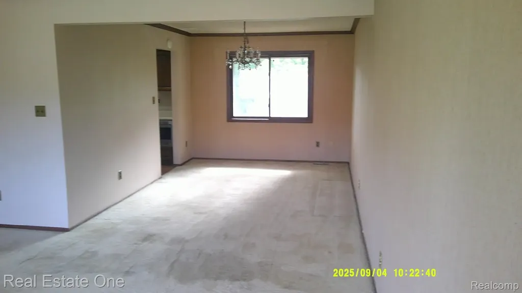 9531 W Outer Drive Detroit City MI 48223