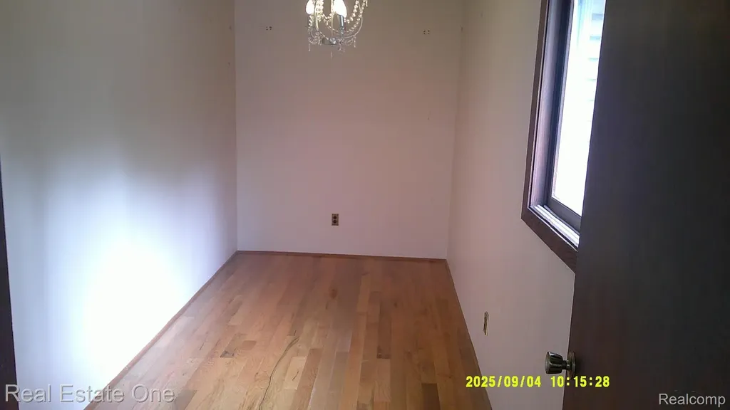 9531 W Outer Drive Detroit City MI 48223