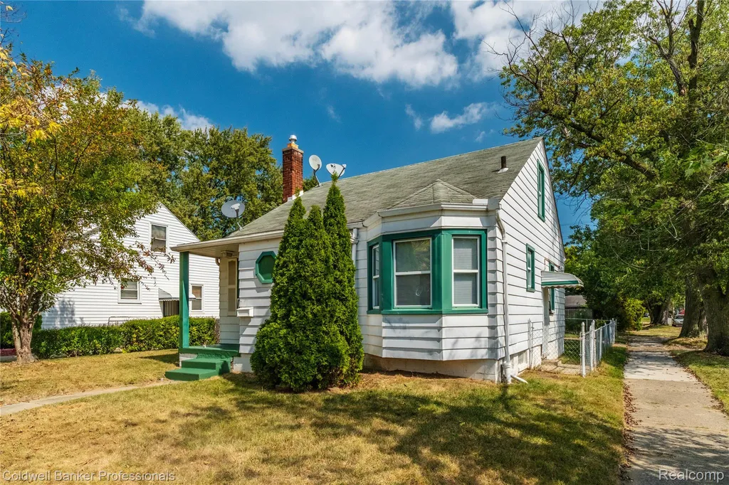 20500 Hickory Street Detroit City MI 48205