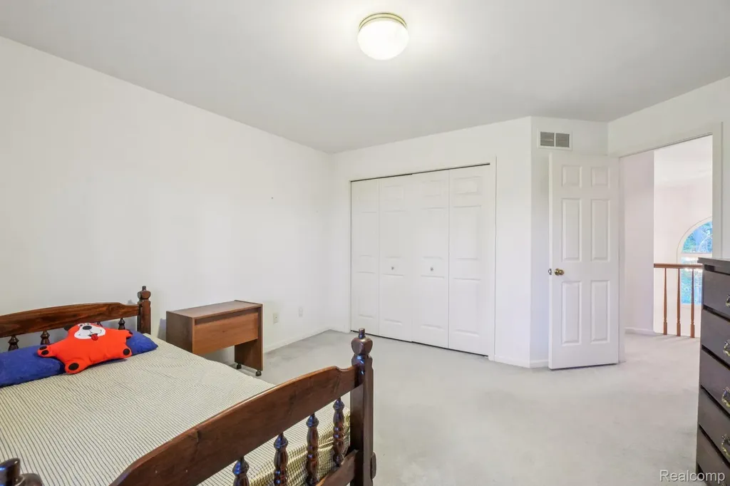 8110 High Point Trail White Lake Charter Township MI 48386