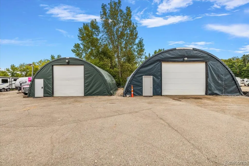 59120 Oasis Center Drive South Lyon City MI 48178