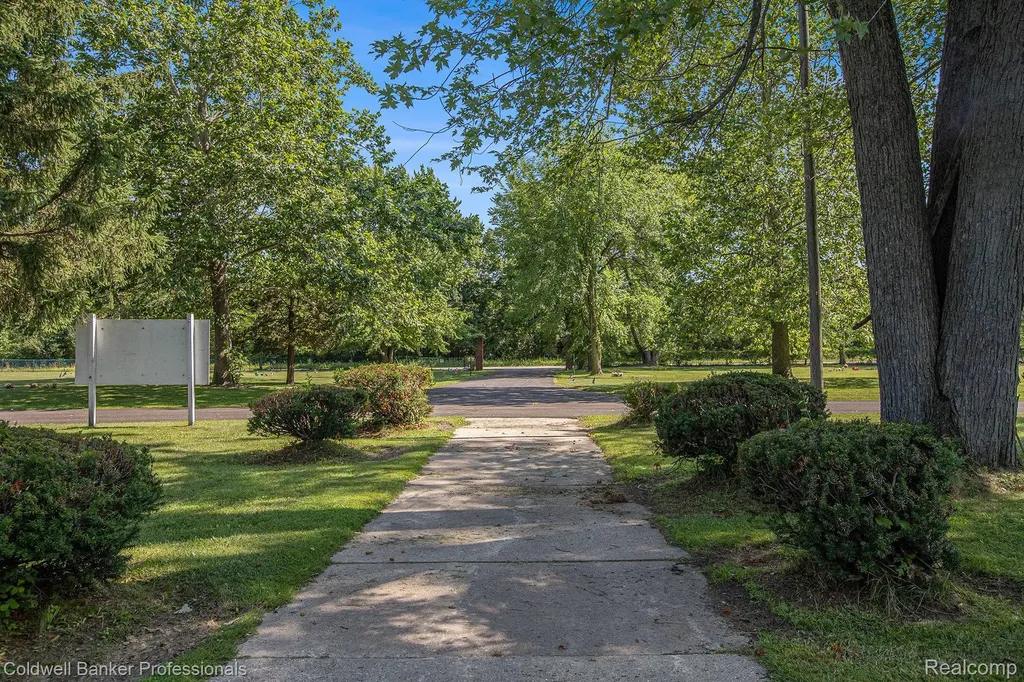 48300 Willow Road Sumpter Township MI 48111