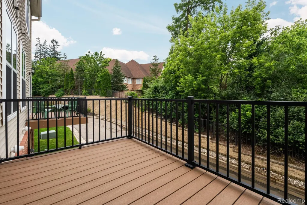 514 Village Lane Milford Village MI 48381