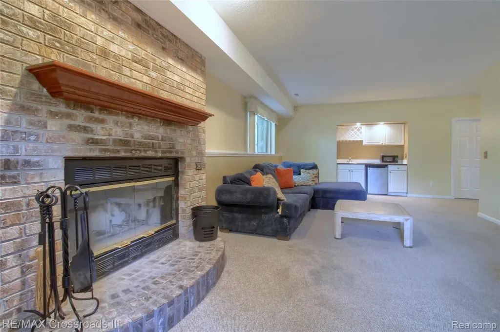 28503 Margaret Lane Huron Charter Township MI 48164