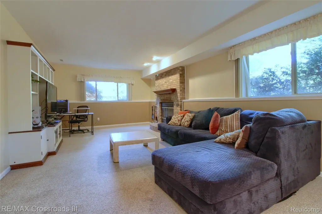 28503 Margaret Lane Huron Charter Township MI 48164