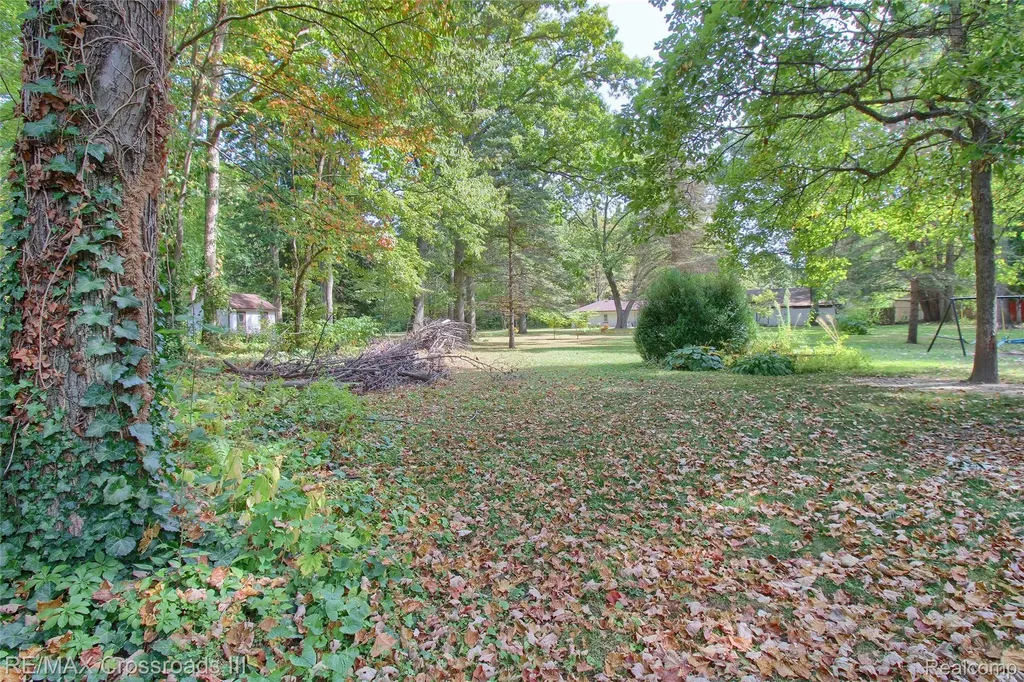 28503 Margaret Lane Huron Charter Township MI 48164