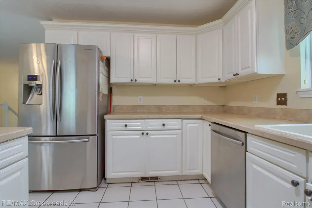 28503 Margaret Lane Huron Charter Township MI 48164
