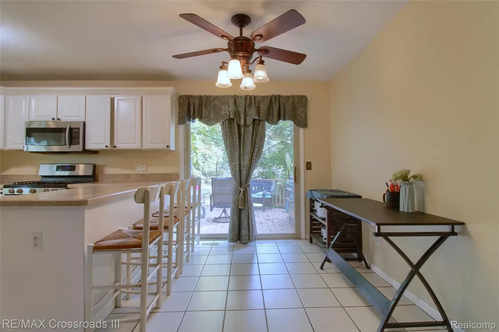 28503 Margaret Lane Huron Charter Township MI 48164