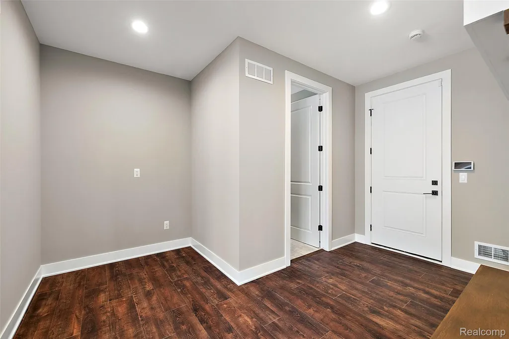 1 Pinery Court Orion Charter Township MI 48362
