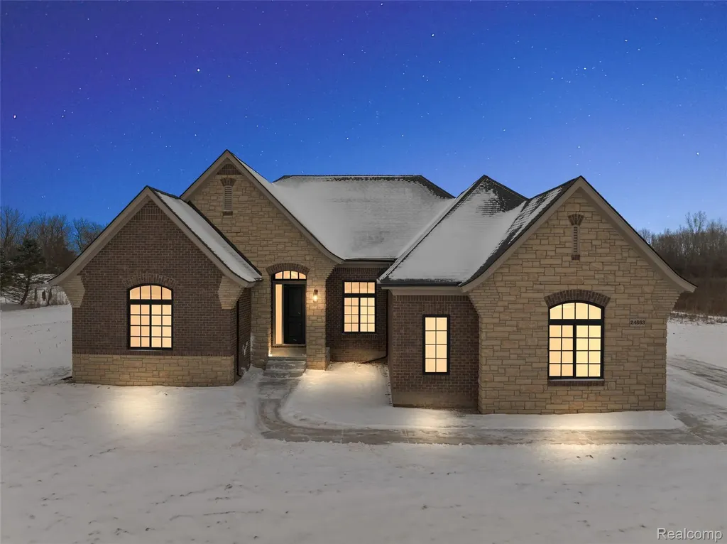 1 Pinery Court Orion Charter Township MI 48362