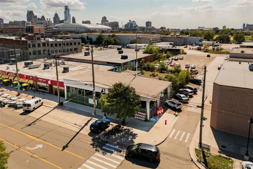 2801 Russell Street Detroit City MI 48207