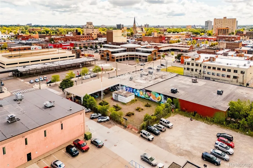 2801 Russell Street Detroit City MI 48207