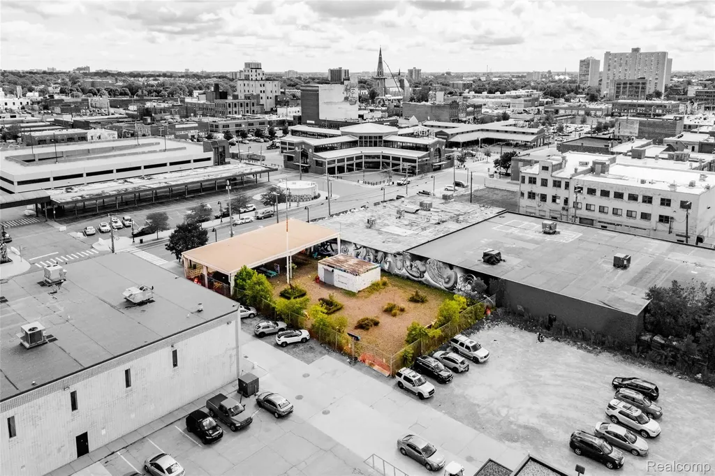 2801 Russell Street Detroit City MI 48207