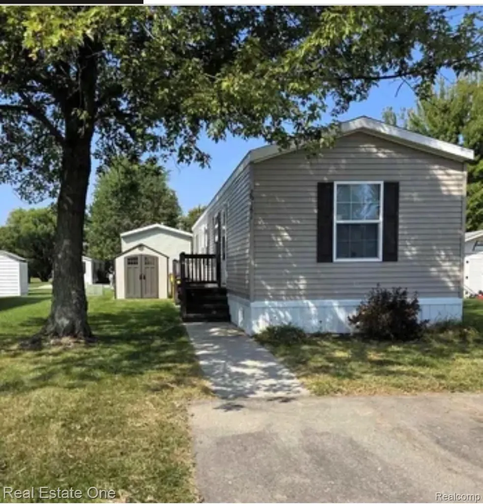 29751 Hiram Court Chesterfield Township MI 48051