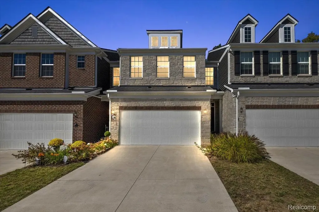 780 Peppermint Drive Rochester Hills City MI 48307