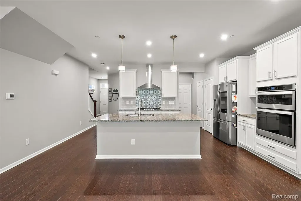 780 Peppermint Drive Rochester Hills City MI 48307