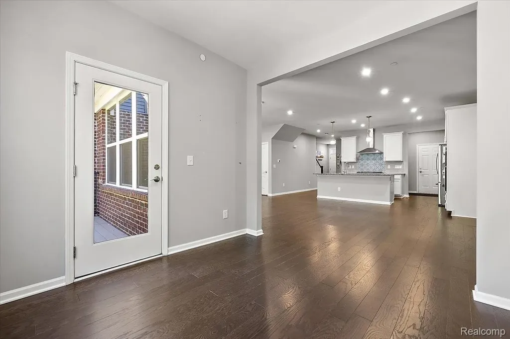 780 Peppermint Drive Rochester Hills City MI 48307