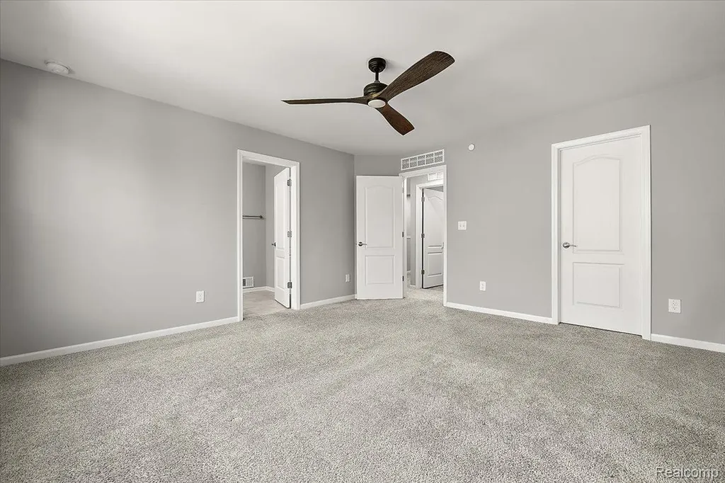 780 Peppermint Drive Rochester Hills City MI 48307