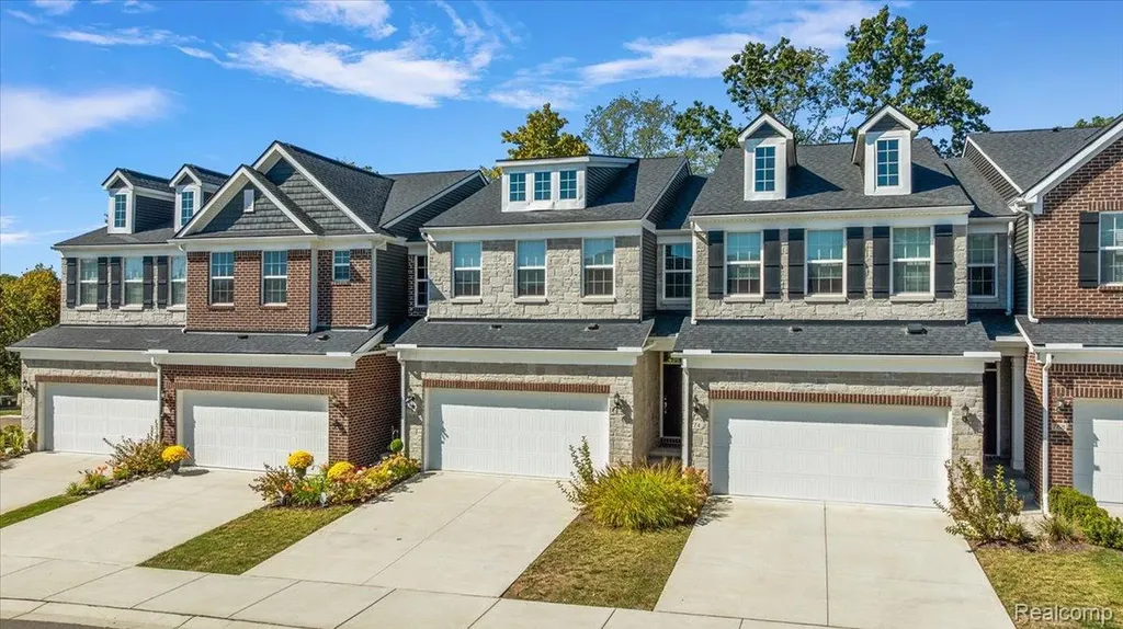 780 Peppermint Drive Rochester Hills City MI 48307