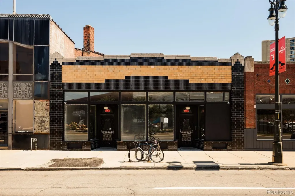 1480 Gratiot Avenue Detroit City MI 48207