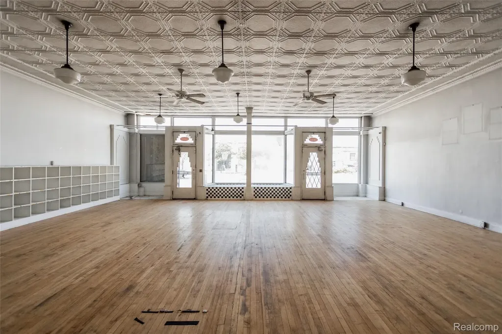 1480 Gratiot Avenue Detroit City MI 48207