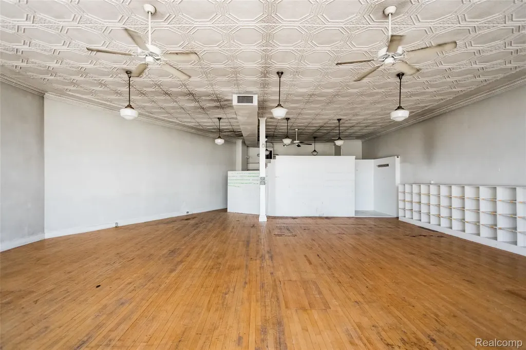 1480 Gratiot Avenue Detroit City MI 48207
