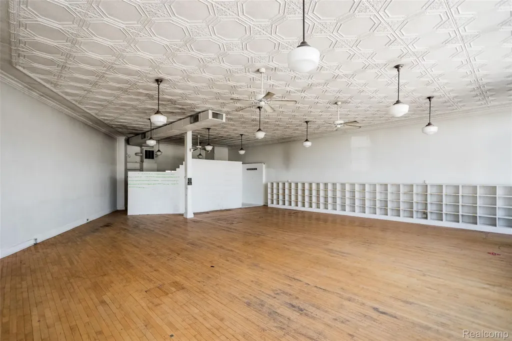 1480 Gratiot Avenue Detroit City MI 48207