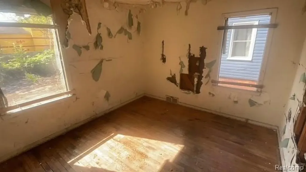 13042 Evanston Street Detroit City MI 48213