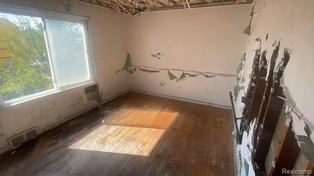 13042 Evanston Street Detroit City MI 48213
