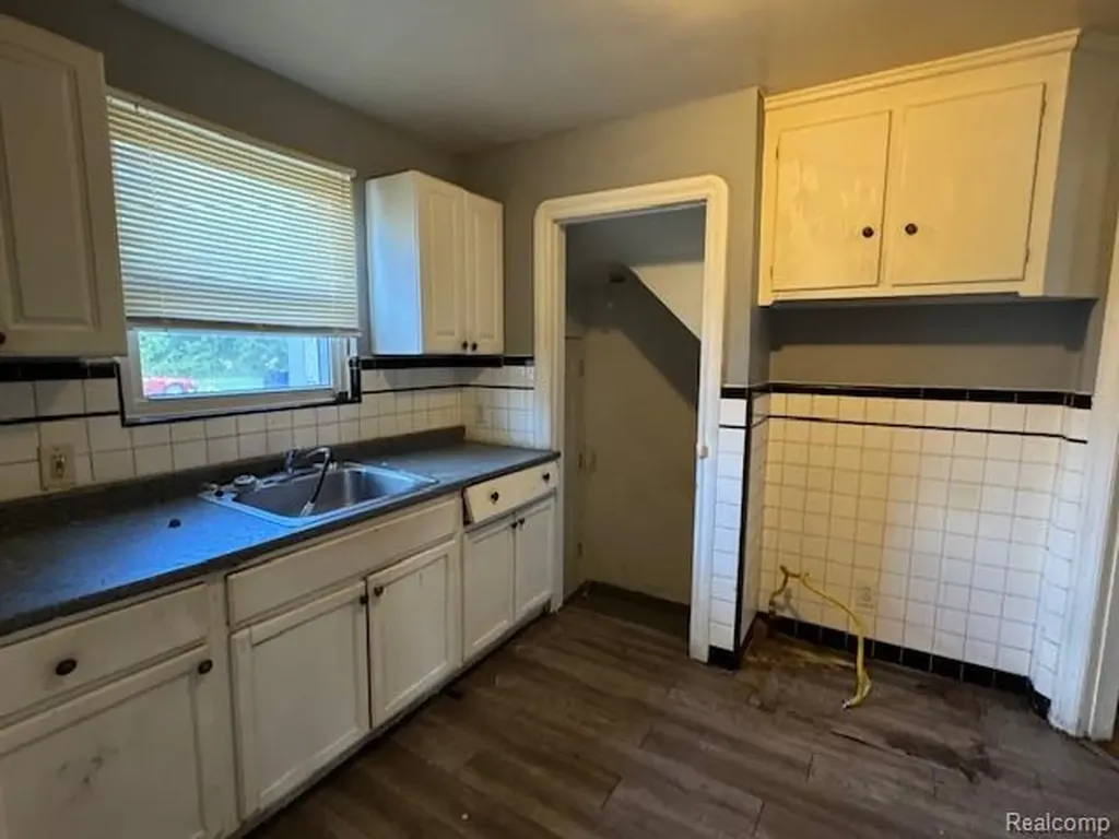 12574 Corbett Street Detroit City MI 48213