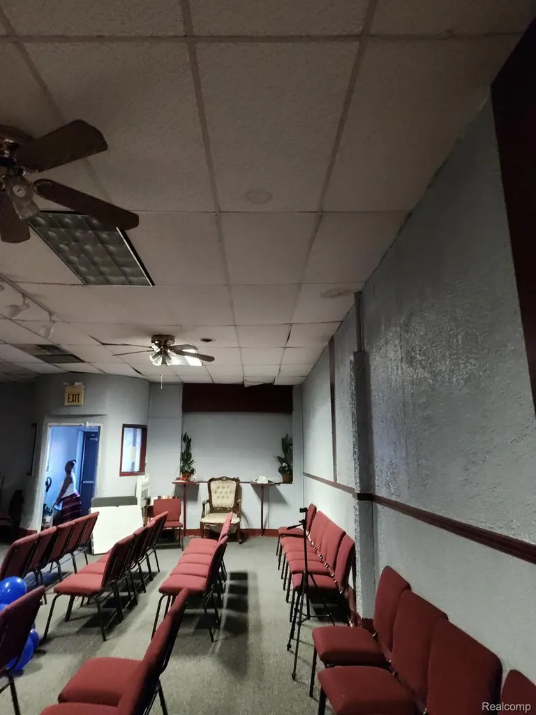 14524 Wyoming Avenue Detroit City MI 48238