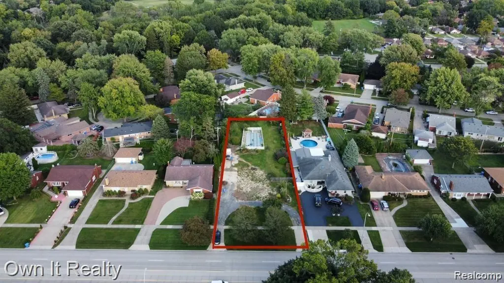 17517 W Outer Drive Dearborn Heights City MI 48127