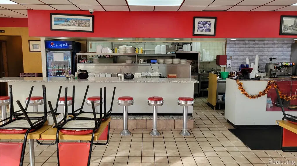 20804 Plymouth Road Detroit City MI 48228