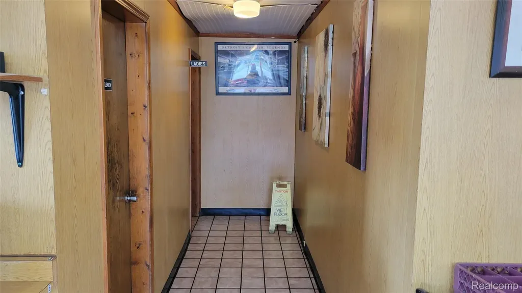 20804 Plymouth Road Detroit City MI 48228