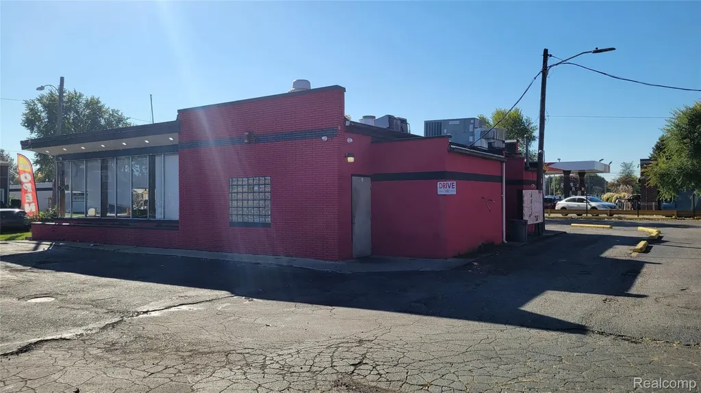 20804 Plymouth Road Detroit City MI 48228