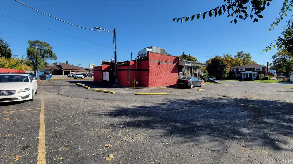 20804 Plymouth Road Detroit City MI 48228