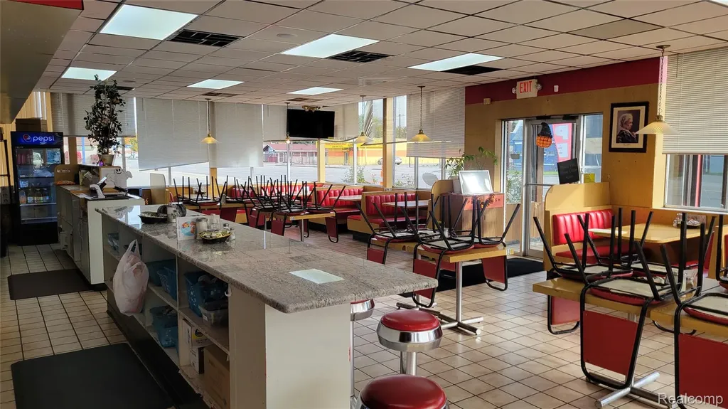 20804 Plymouth Road Detroit City MI 48228