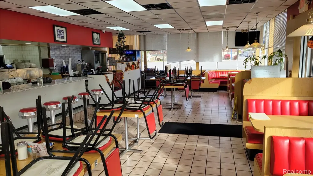 20804 Plymouth Road Detroit City MI 48228