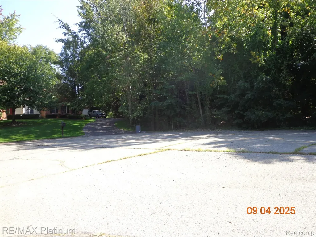 1928 Mist Wood Drive Hartland Township MI 48843