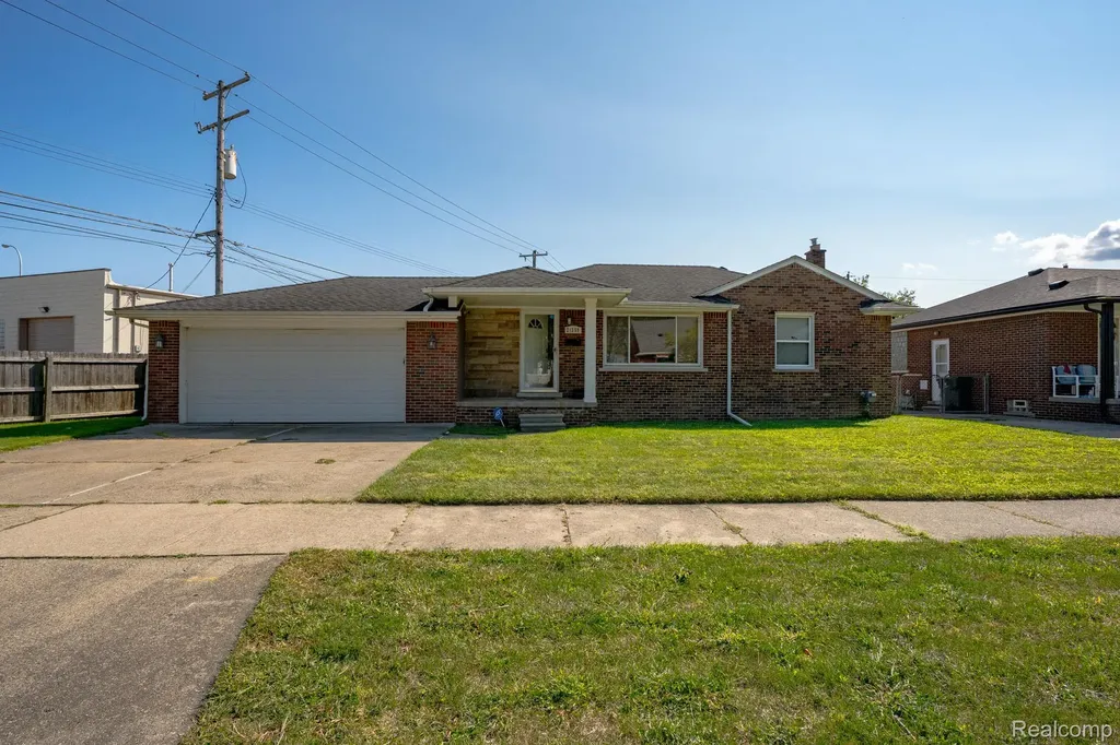 21258 Bon Brae Street St. Clair Shores City MI 48081