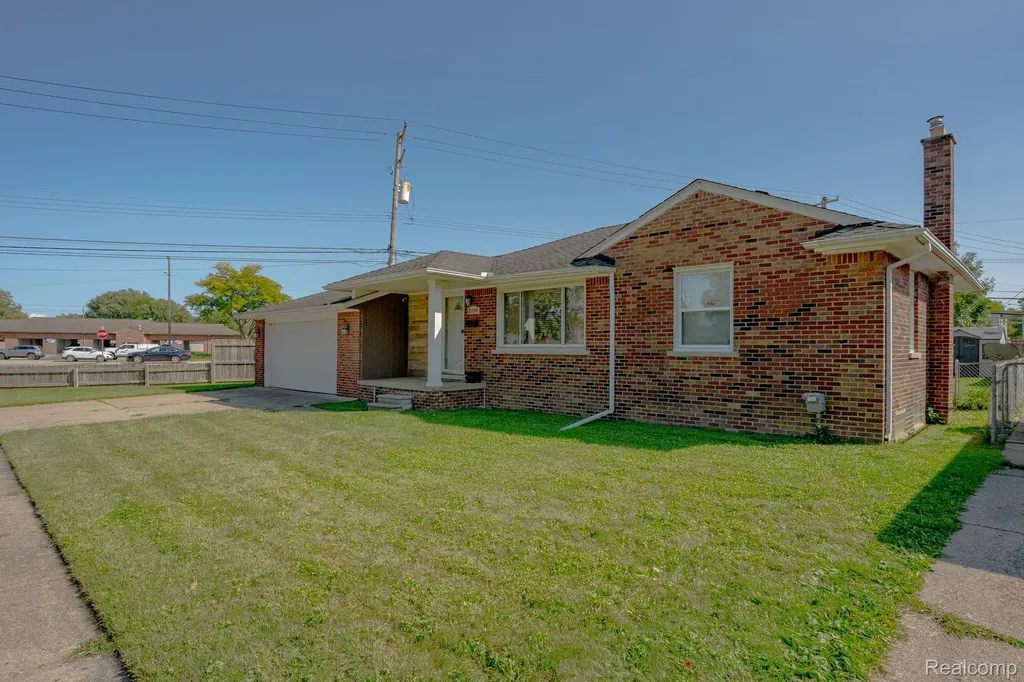 21258 Bon Brae Street St. Clair Shores City MI 48081