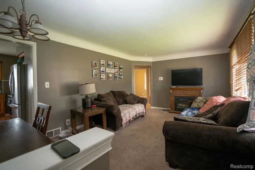 21258 Bon Brae Street St. Clair Shores City MI 48081
