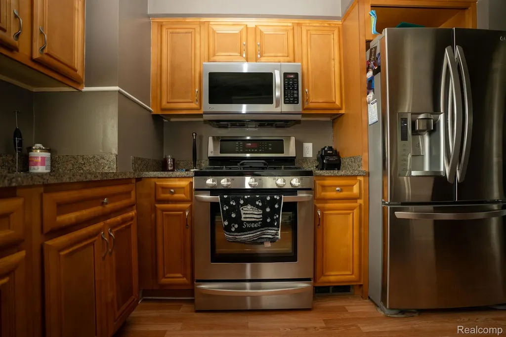 21258 Bon Brae Street St. Clair Shores City MI 48081