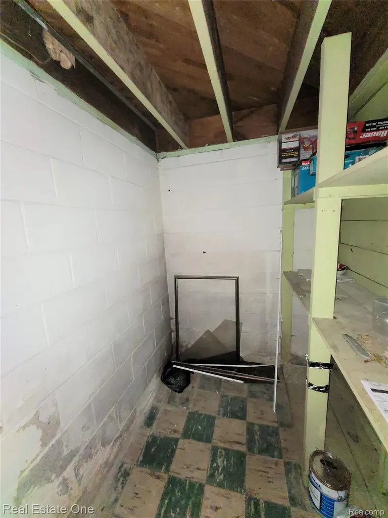 10339 Tireman Avenue Dearborn City MI 48126