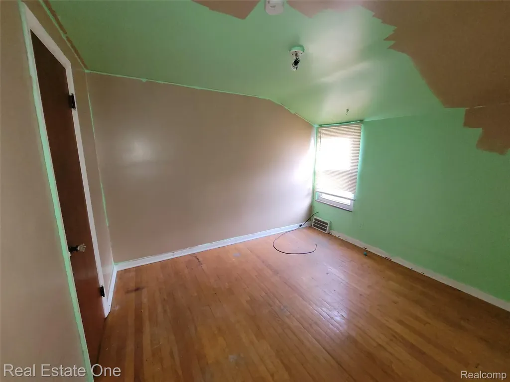 10339 Tireman Avenue Dearborn City MI 48126