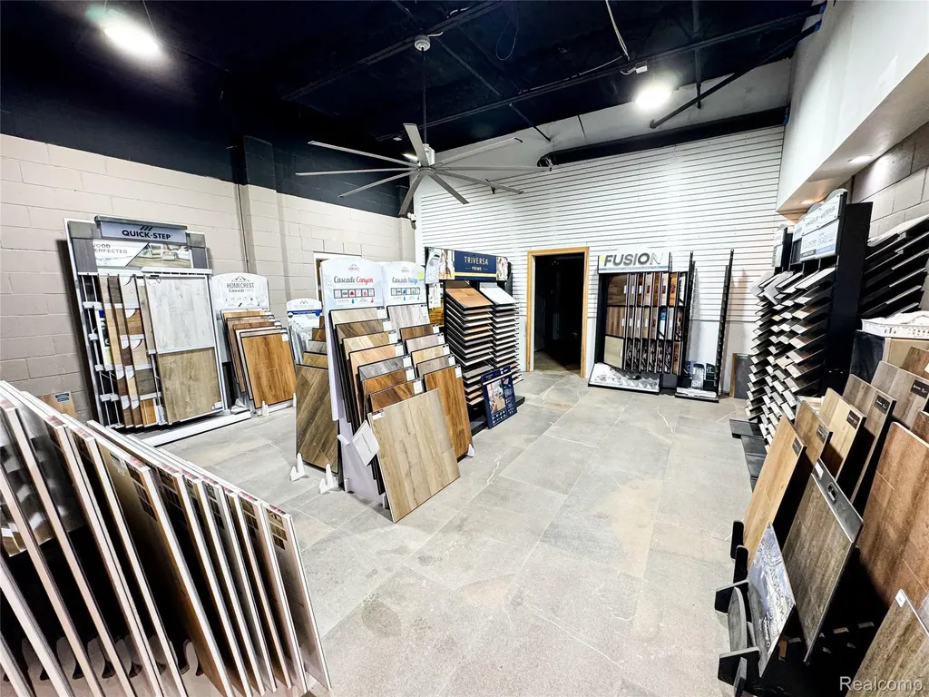 16745 Dixie Highway Groveland Township MI 48350