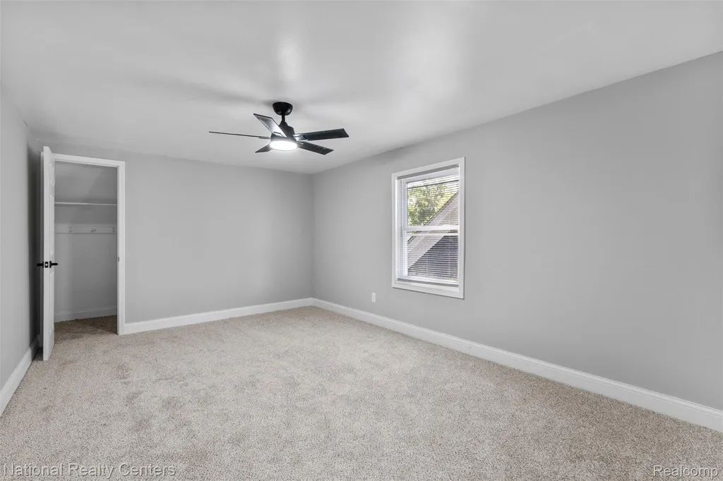 15460 Auburn Street Detroit City MI 48223