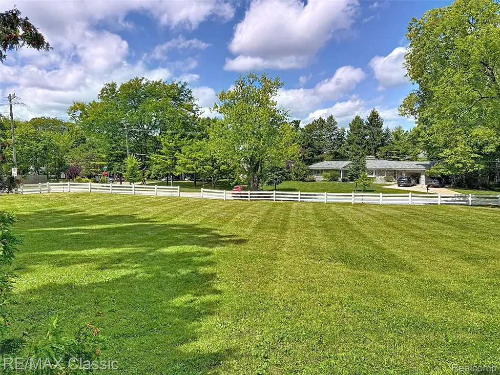 2100 Tuomy Road Ann Arbor City MI 48104