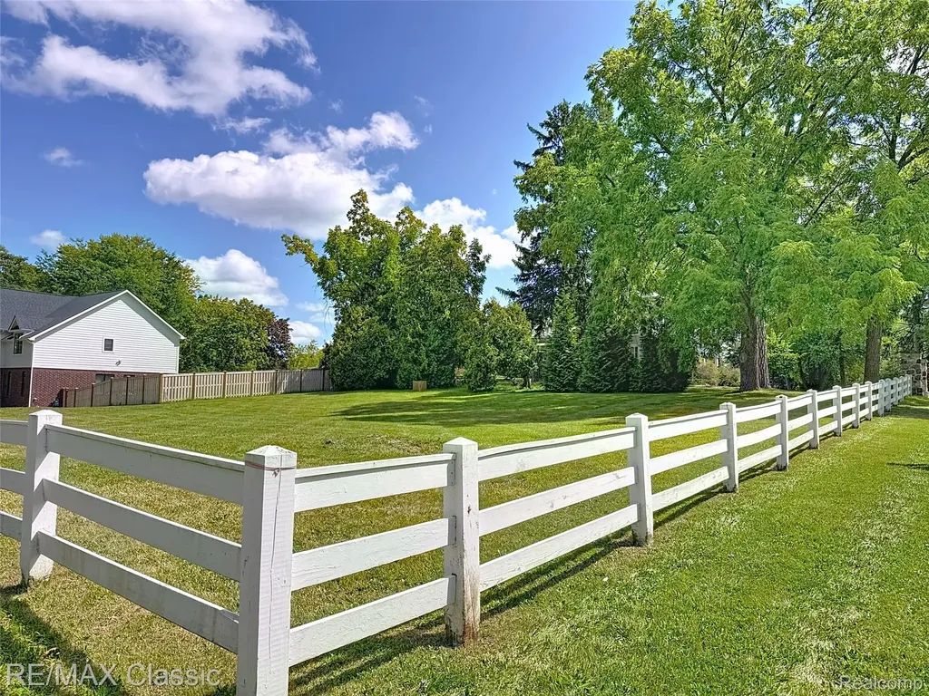 2100 Tuomy Road Ann Arbor City MI 48104