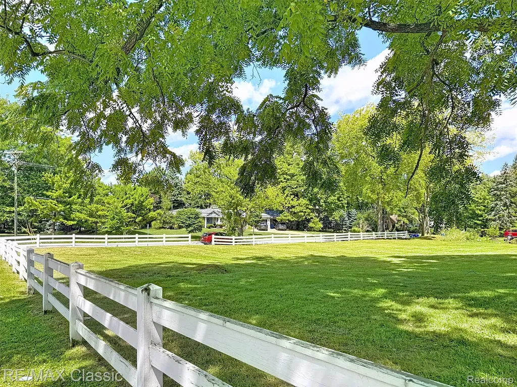 2100 Tuomy Road Ann Arbor City MI 48104